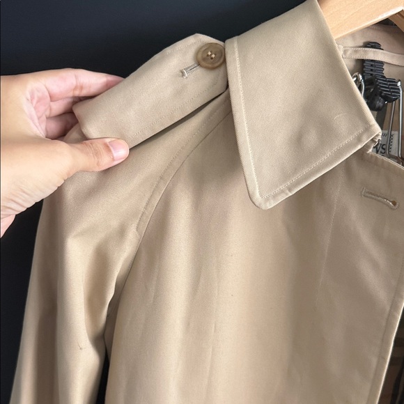 Burberry Beige Long Trench Coat - Picture 8 of 16